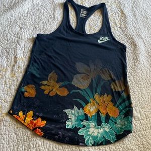 Women’s Nike Racerback tank size small